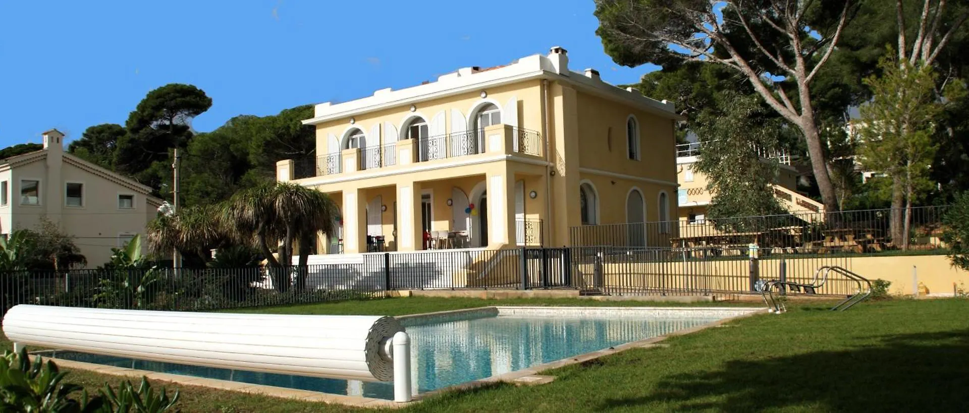 Caravelle 60 Hostel Antibes