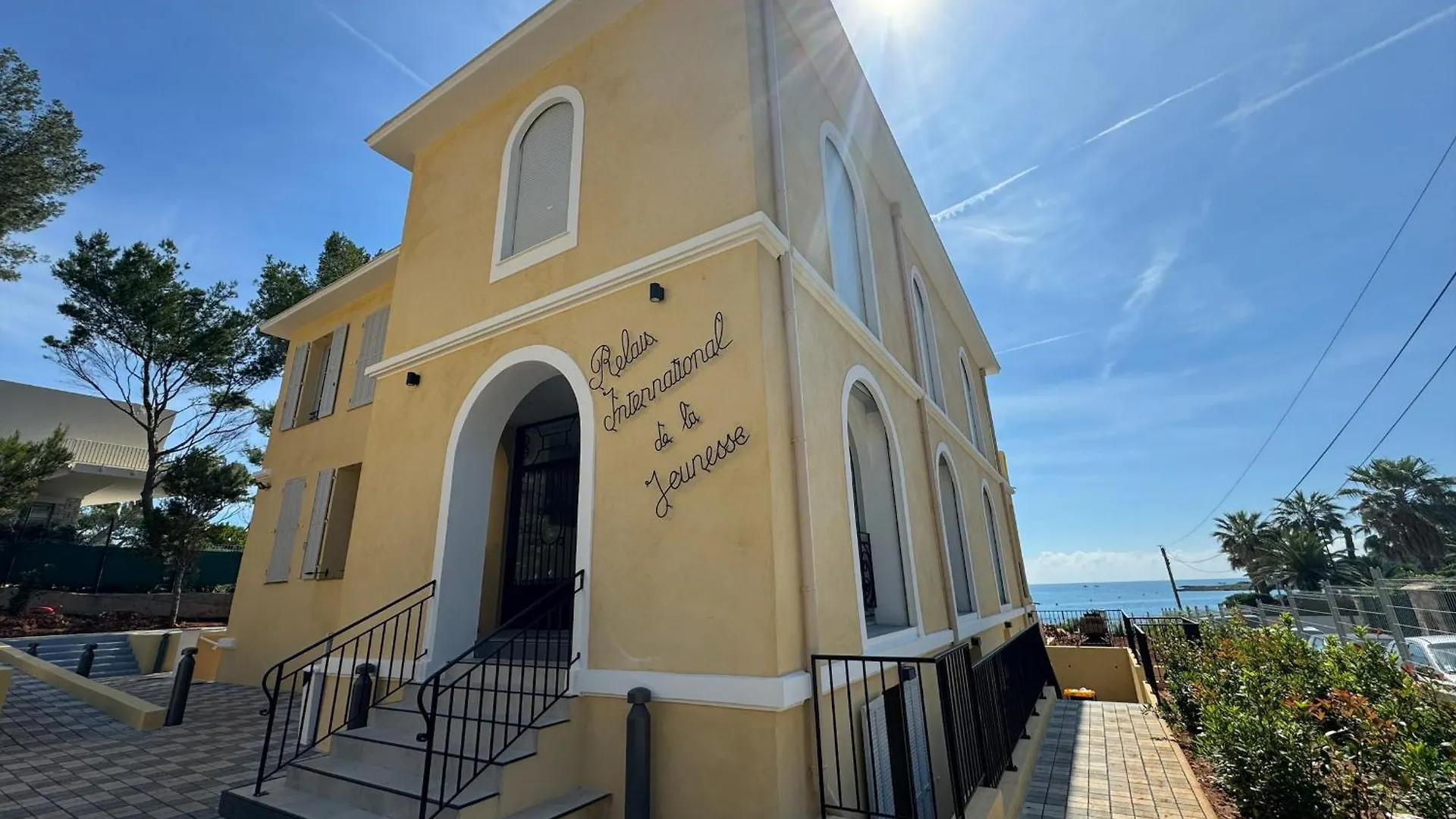 Caravelle 60 Hostel Antibes